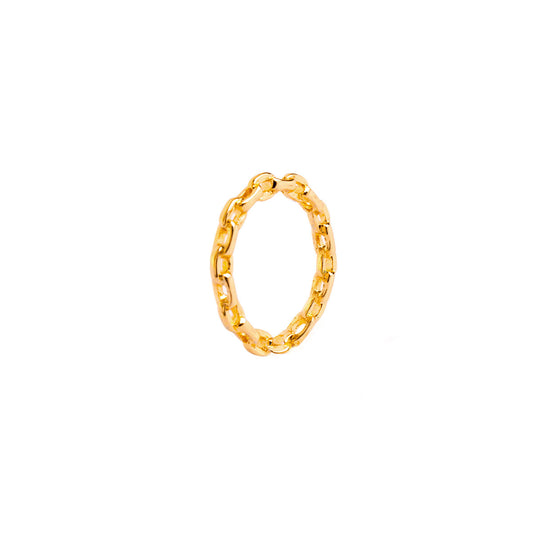 A studio shot on a pristine white background displays the Elara Chain Ring. This gold-toned ring has a thin, continuous chain of interconnected oval links, forming a delicate and modern band.